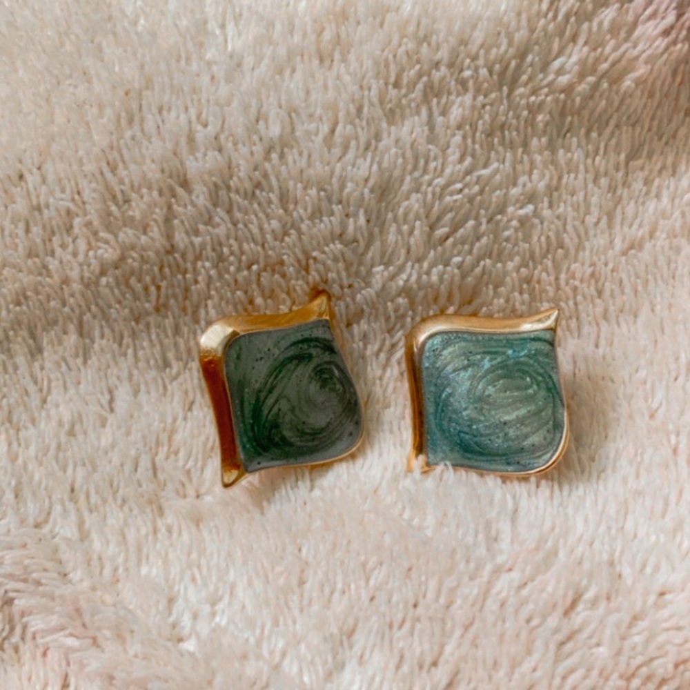 Gold and turquoise/aquamarine earrings